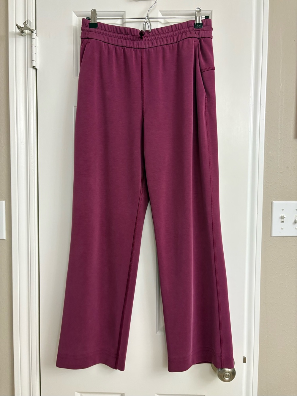 Lululemon Softstreme Pants 27”